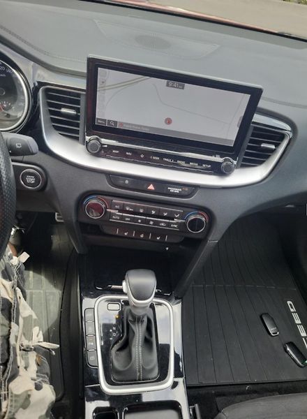 Kia Ceed 1.5T-GDi 118kW GT LINE AUTOMAT - fotka 6 z 10