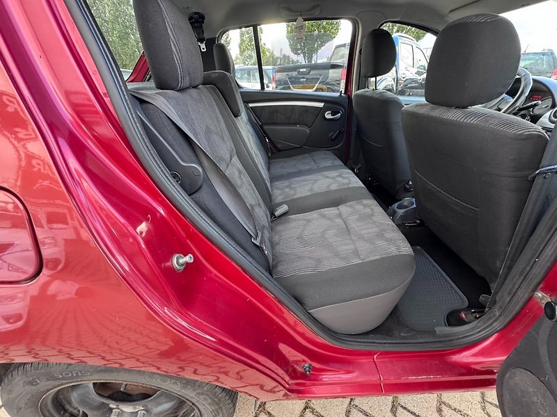 Dacia Sandero (2009) LPG 1,4 55 KW KOLA - fotka 32 z 45