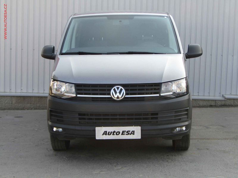Volkswagen Transporter (2018) 2.0TDi 8míst, 2.maj,ČR - fotka 2 z 21