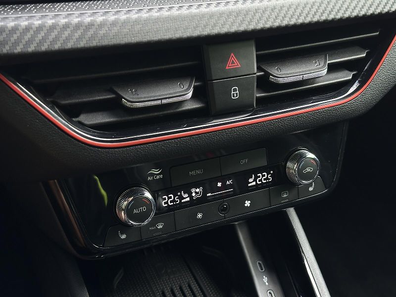 Škoda Scala 1.0TSi Monte Carlo 116PS Matri - fotka 21 z 38