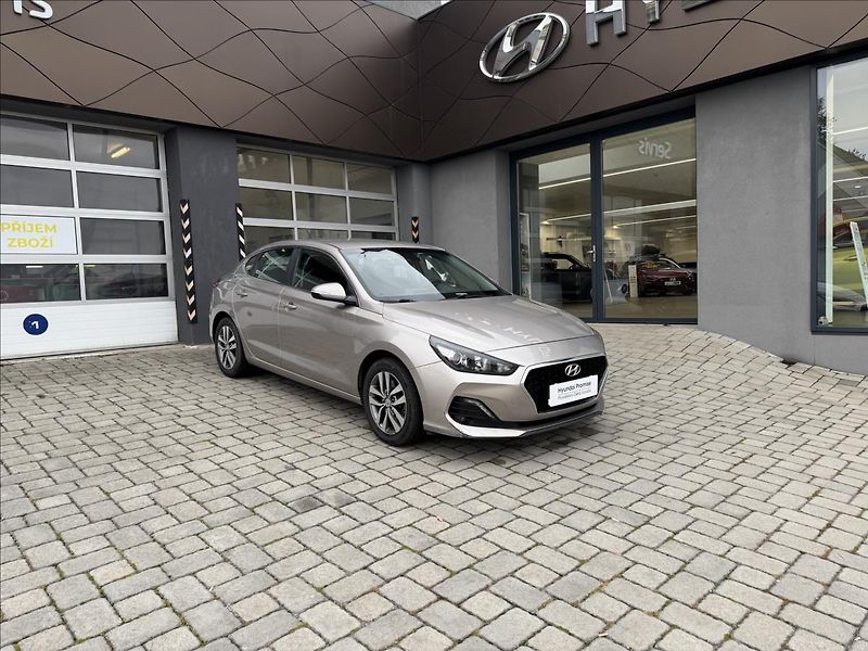 Hyundai i30 1,0 T-GDI Comfort - fotka 12 z 15