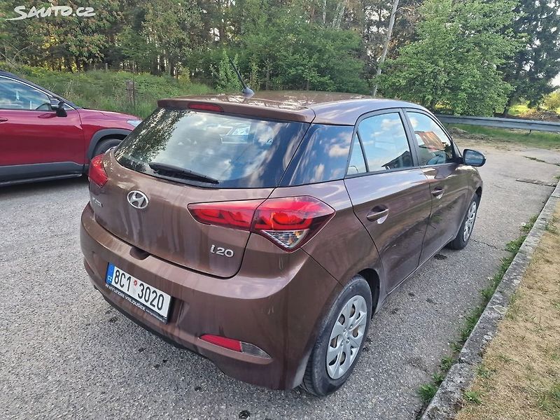 Hyundai i20 KUP CZ,KRÁSNÁ,1.MAJITEL,KOMISE - fotka 5 z 15