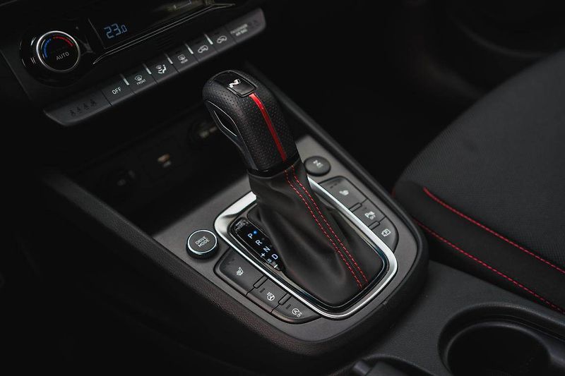 Hyundai Kona (2023) N-Line 1.6 T-GDI - fotka 26 z 31