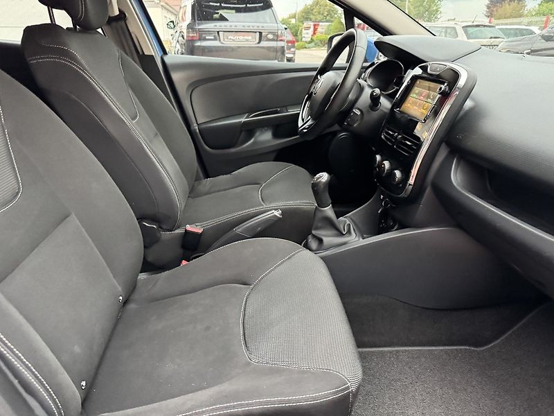 Renault Clio (2013) 1.2i Navi Klima Tempomat BT - fotka 17 z 50
