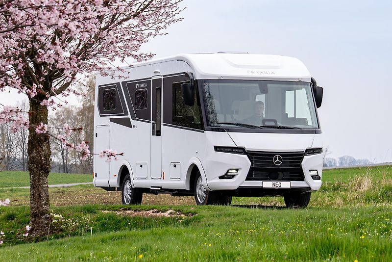 Frankia (2027) Neo Liner 7,0 B, Solár, LiFePo - fotografie inzerátu