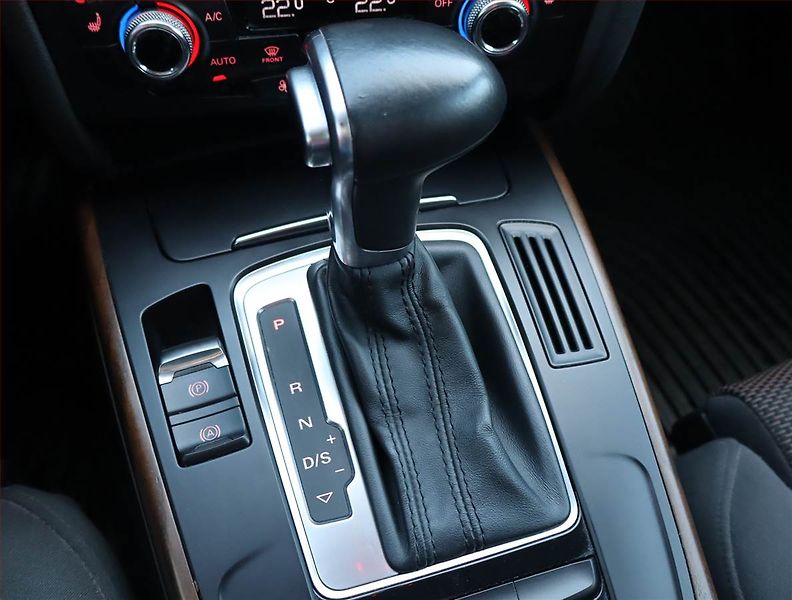 Audi A4 Allroad (2014) 2.0 TDI, 4X4, Automat - fotka 13 z 24