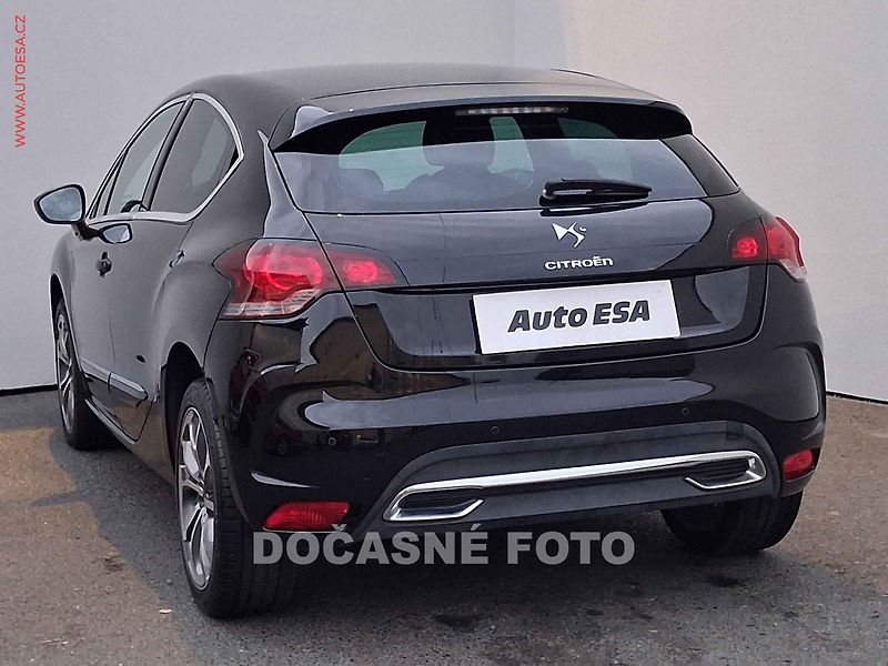 Citroën DS4 (2014) 1.6 VTi, Sport Chic, +kola - fotka 6 z 17