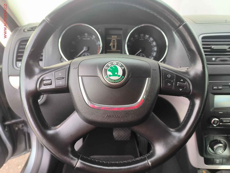 Škoda Yeti (2011) 1.2 TSi, Ambition, DSG - fotka 14 z 18