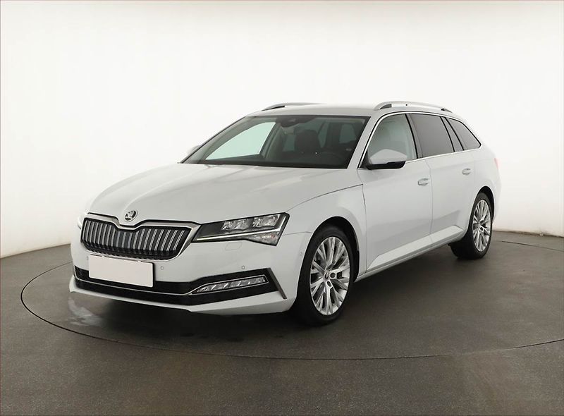 Škoda Superb (2021) iV 1.4 TSI PHEV, Automat, Navi - fotka 2 z 20