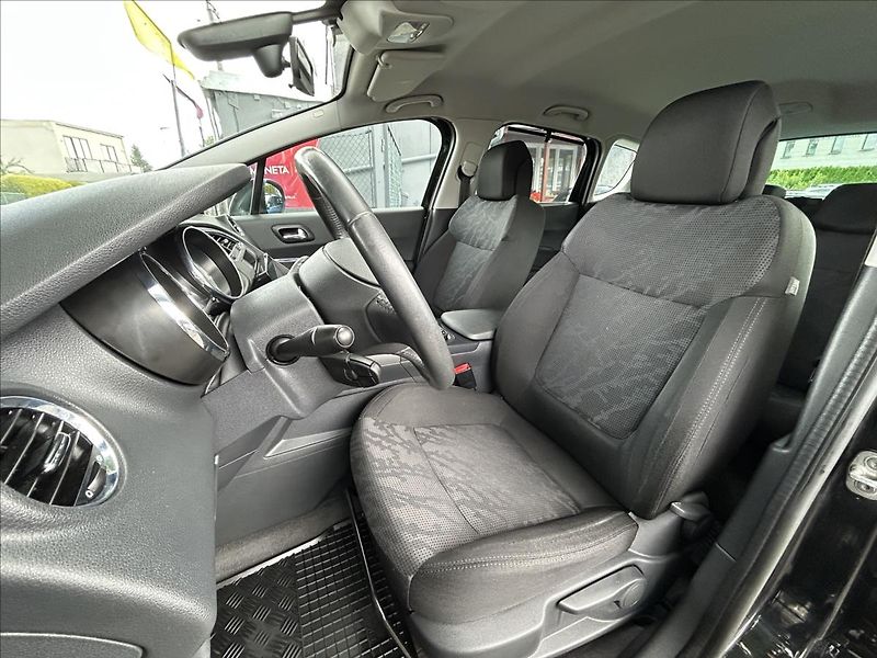 Peugeot 3008 1,6 HDi  Tažné,ALU,Klimatizace - fotka 13 z 43
