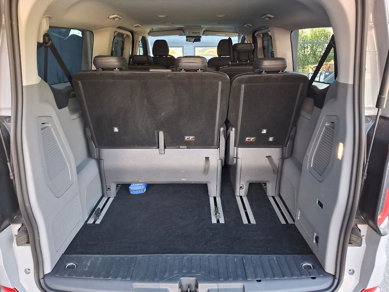Ford Tourneo Custom (2025) L2 Titanium X AWD 2,0 EcoBlue - fotka 9 z 35