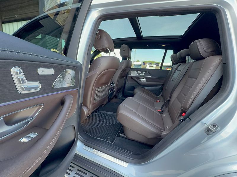 Mercedes-Benz GLS 400 d 4MATIC - fotka 14 z 39