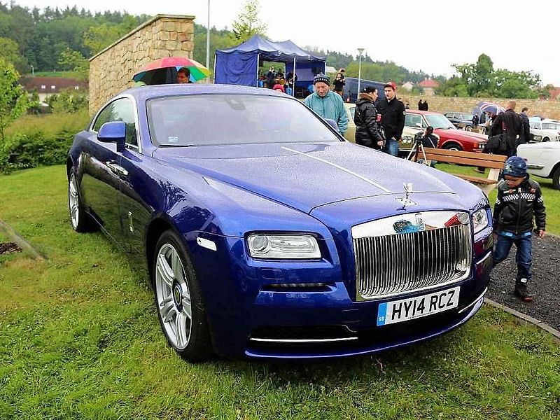 Sraz luxusních vozů Rolls-Royce a Bentley.