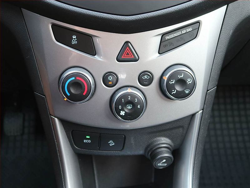 Chevrolet Trax (2014) 1.4 Turbo, 4X4, Serv.kniha - fotka 16 z 17