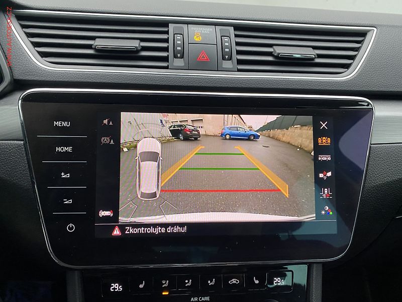 Škoda Superb (2017) 2.0TDi, Style, DSG, TZ, +ALU - fotka 16 z 18