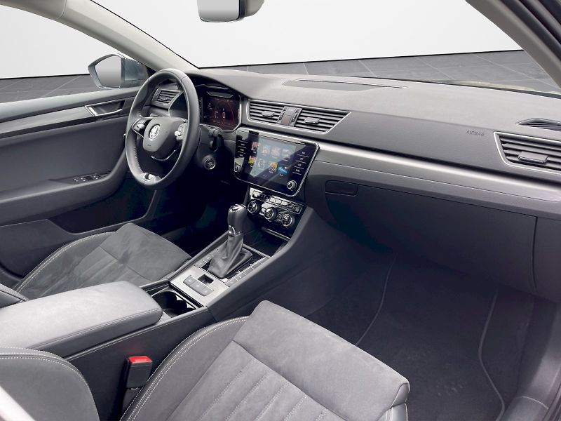 Škoda Superb (2024) 2.0 TDI 110kW DSG Style Plus c - fotka 21 z 35