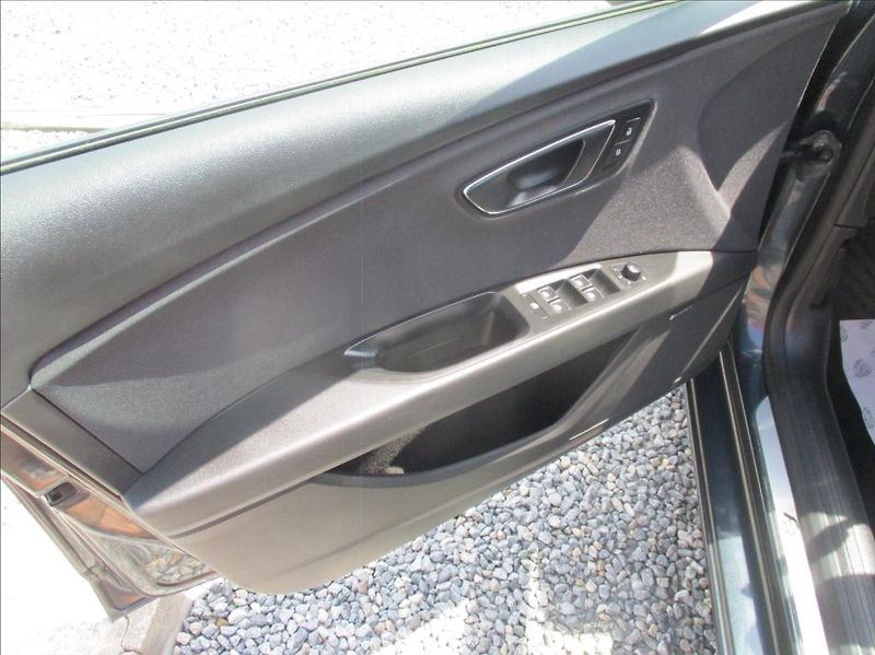 Seat Leon 1,5 TSI FR, digiklima,servis, - fotka 17 z 50