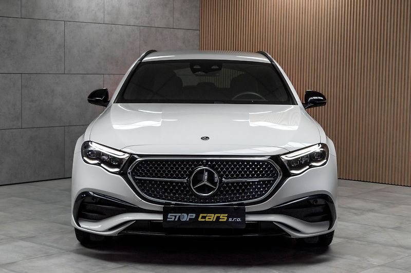 Mercedes-Benz Třídy E E 220d AMG*TAŽNÉ*ZÁRUKA*ČR 1.M - fotka 2 z 42