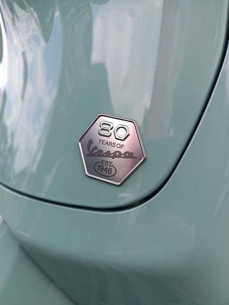 Vespa Primavera 125 3V ABS (2026) Verde 80th - fotka 9 z 11