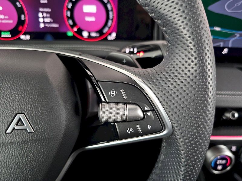 Škoda Superb (2025) 1.5PHEV 205k SPORTLINE - fotka 9 z 35