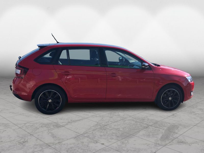 Škoda Rapid Ambition 1.2 TSI /66kW - fotka 8 z 27