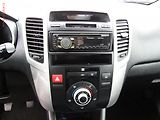 Kia Venga (2010) 1.4CVVT, ČR, TZ - náhled 12