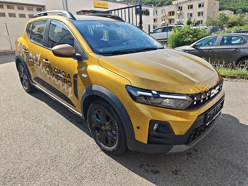 Dacia Sandero (2026) Stepway Extreme TCe 110 - fotka 2 z 6