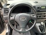 Toyota Corolla Verso 1,8 i ČR,1.MAJITEL - náhled 10