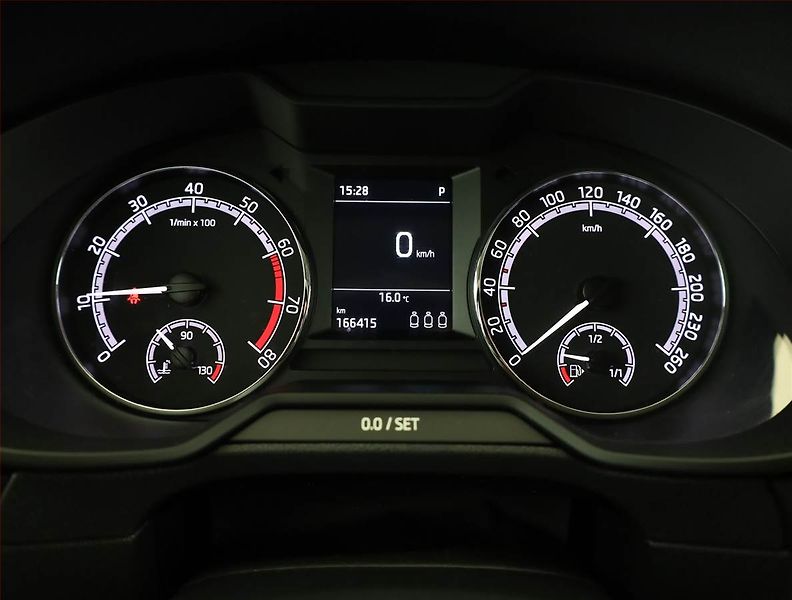 Škoda Octavia (2019) Ambition Plus 1.5 TSI, Automat - fotka 8 z 15