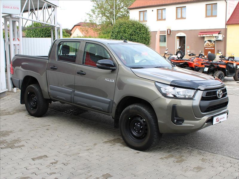 Toyota Hilux 2,4 D-4D 1.majitel CZ - fotka 2 z 10