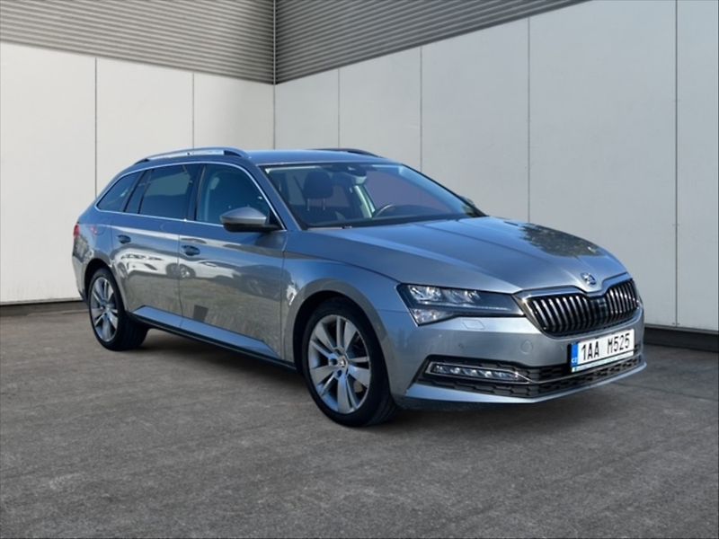 Škoda Superb 2,0 TDI 110 Style AT - fotka 1 z 11