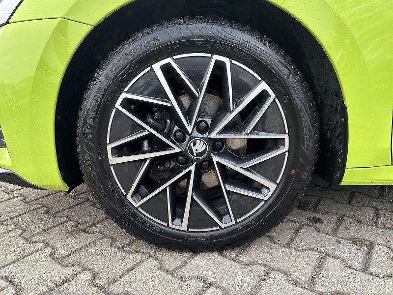 Škoda Octavia (2025) Combi 1.5 TSI M-HEV DSG Sportl - fotka 31 z 35
