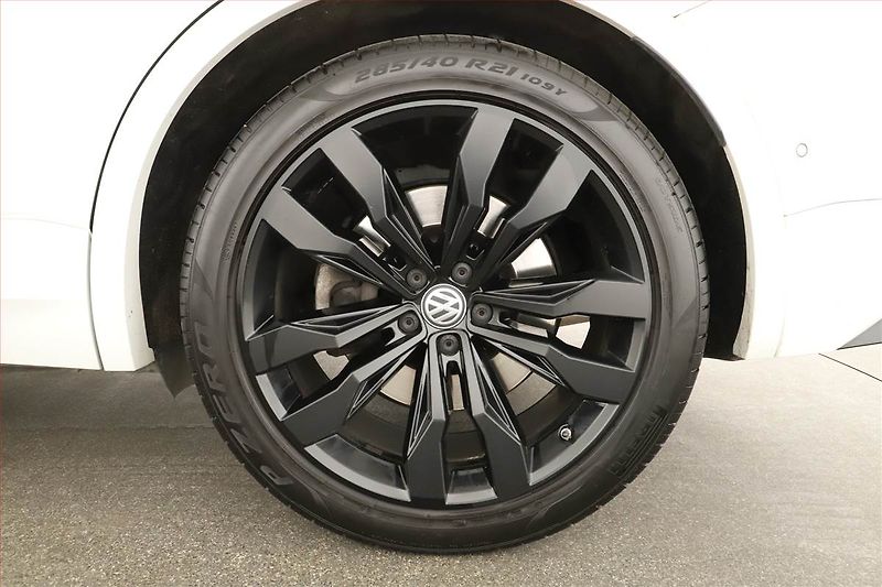 Volkswagen Touareg (2020) V8 TDI - fotka 12 z 18