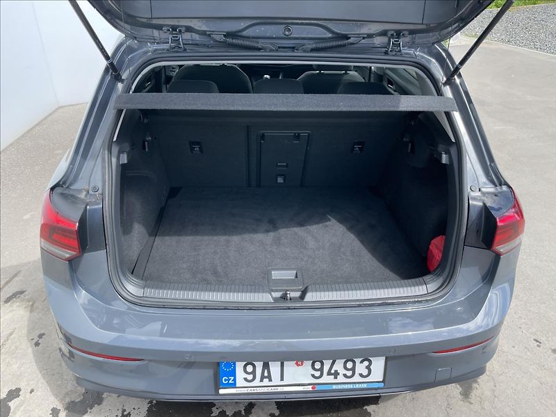 Volkswagen Golf 1,0 TSI LIFE KESSY+Kamera - fotka 23 z 23