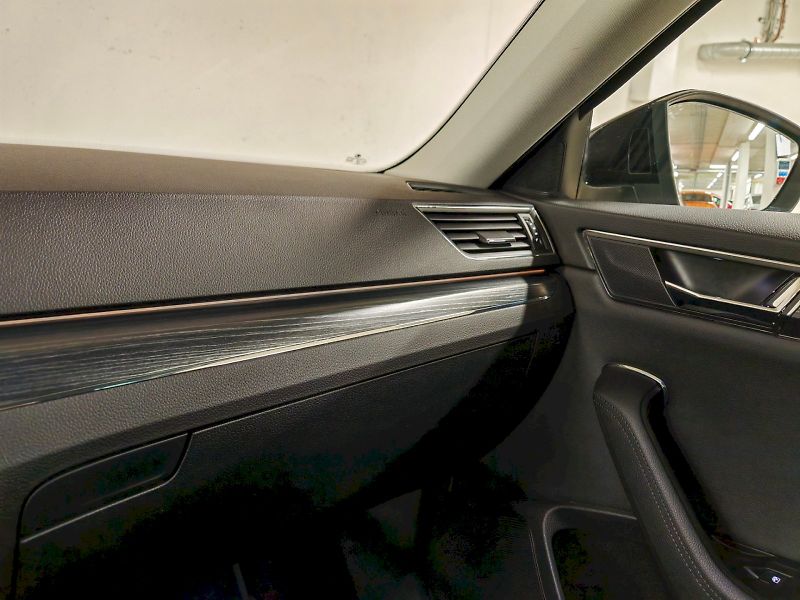 Škoda Superb (2024) 2.0 TDI 147 kW DSG 4x4 Style - fotka 6 z 31