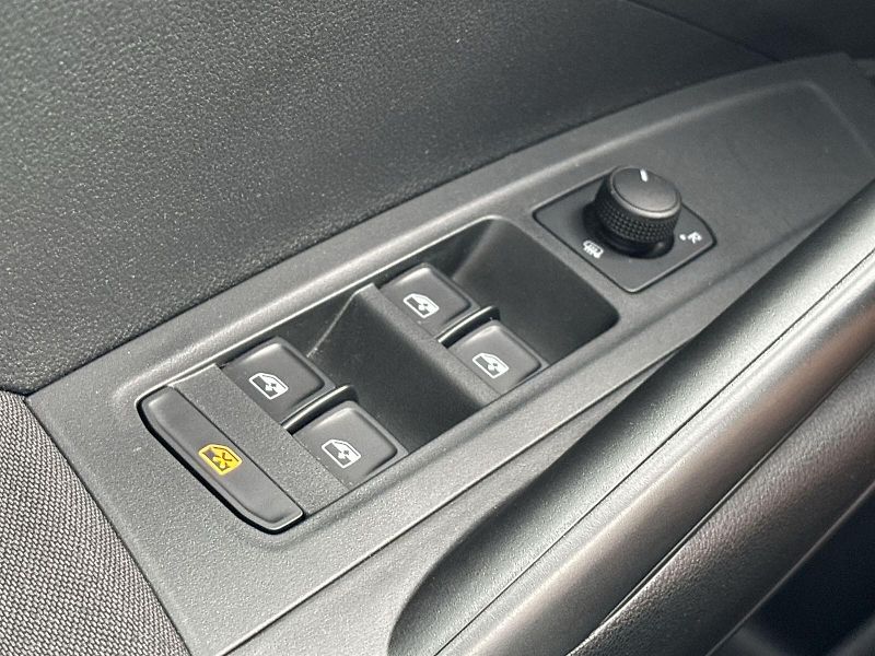 Škoda Fabia (2023) 1.0 MPI Ambition - fotka 16 z 30