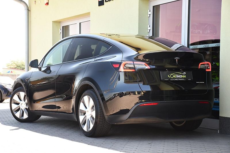 Tesla Model Y LONG RANGE DUAL MOTOR  - fotka 3 z 46