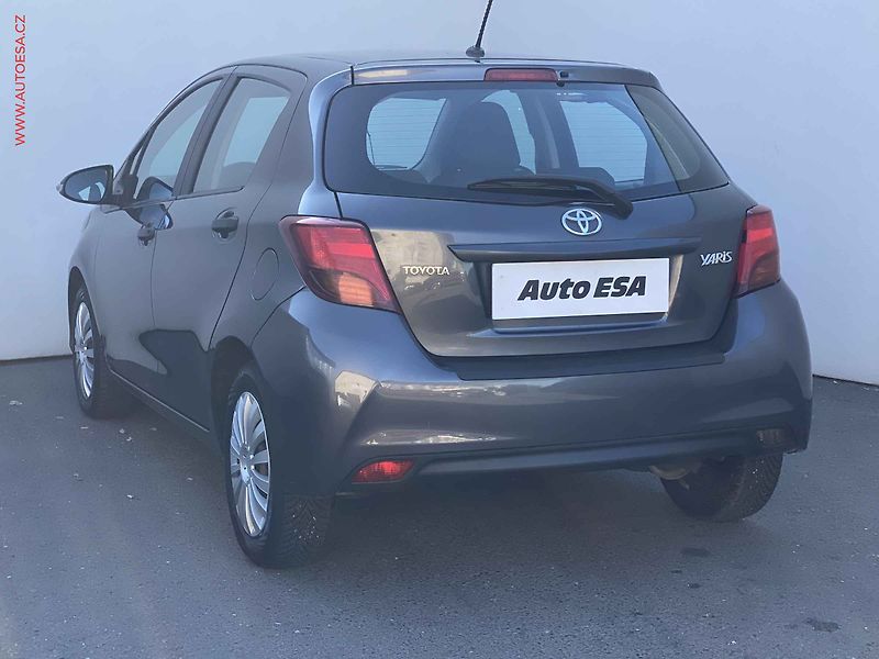 Toyota Yaris (2016) 1.0VVT-i, AC - fotka 6 z 16