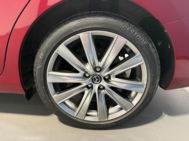 Mazda 6 Revolution 2.5 Skyactiv-G194k - fotka 14 z 14