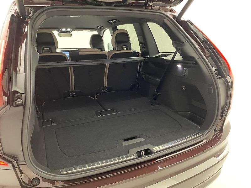 Volvo XC90 (2025) B5 AWD AUT BRIGHT PLUS  - fotka 5 z 75