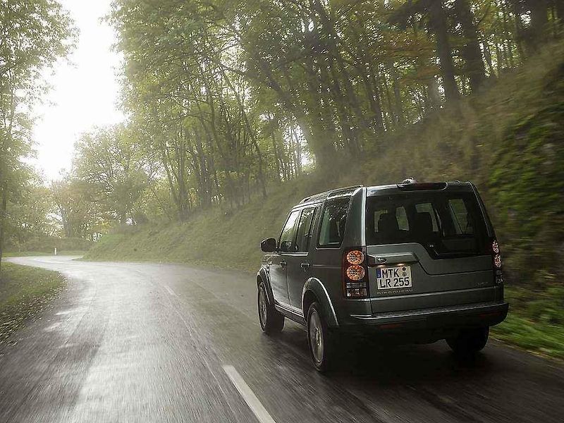 Land Rover Discovery.