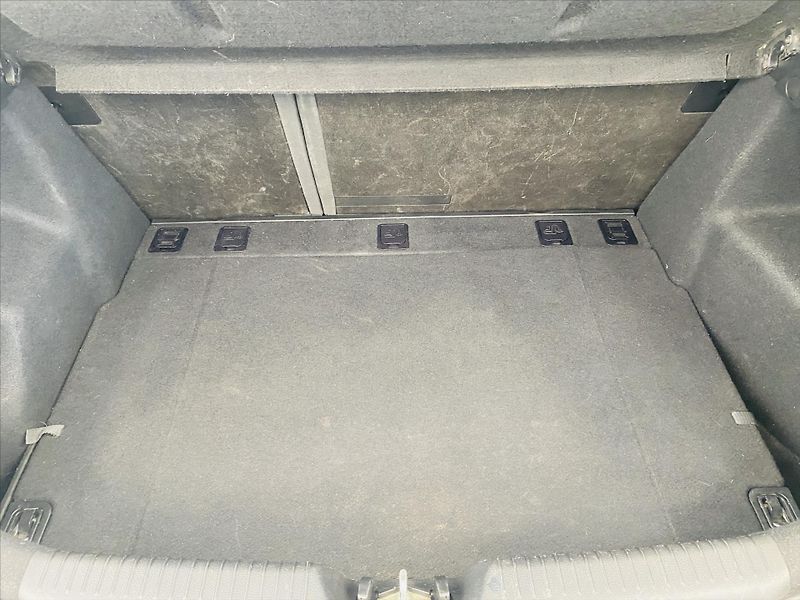 Hyundai i30 1,6 GDI 99kW 1.maj. ČR - fotka 18 z 22
