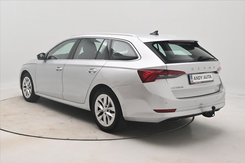 Škoda Octavia 2,0 TDI 110kW DSG Style Záruka - fotka 7 z 32
