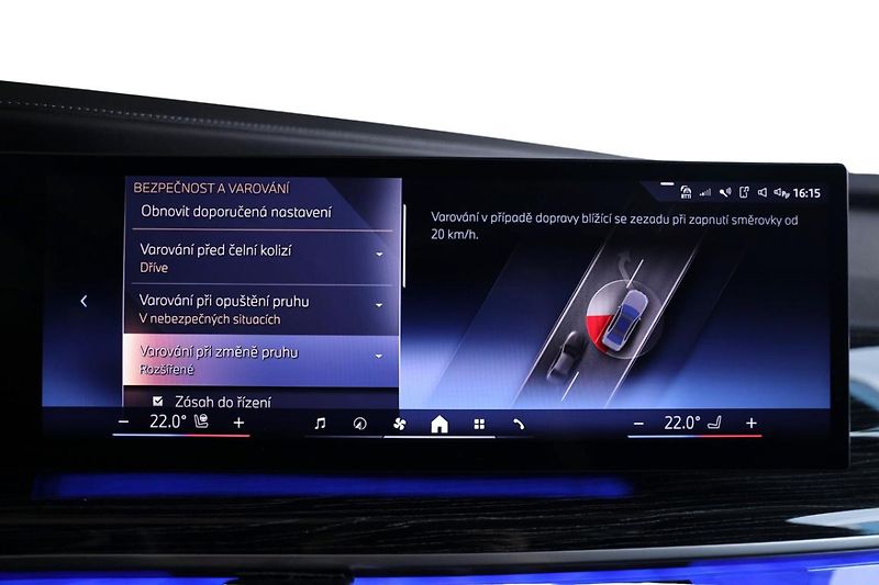 BMW i7 xDrive60 - fotka 11 z 28