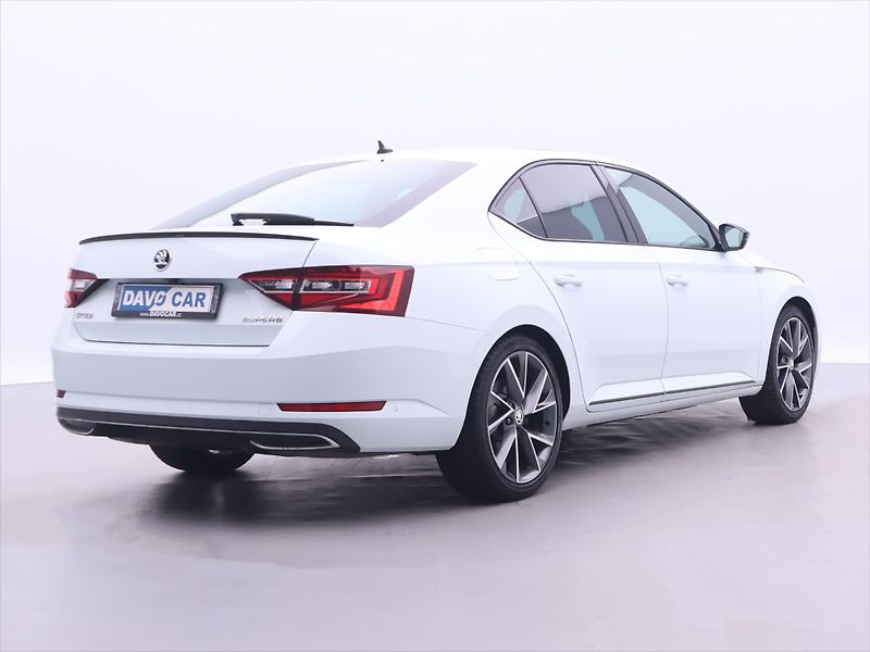Škoda Superb 1,8 TSI DSG CZ Sportline pano - fotka 7 z 33