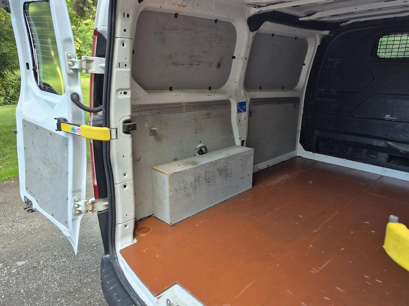 Ford Transit Custom (2013) 2.2Tdci 92Kw L1H1 klima - fotka 24 z 24