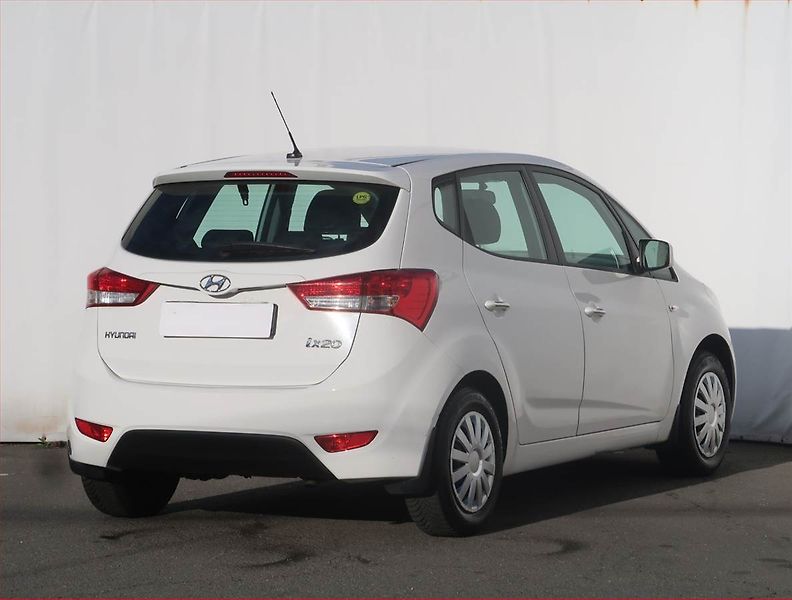 Hyundai ix20 (2014) 1.4 CVVT, LPG, ČR,1.maj - fotka 5 z 16