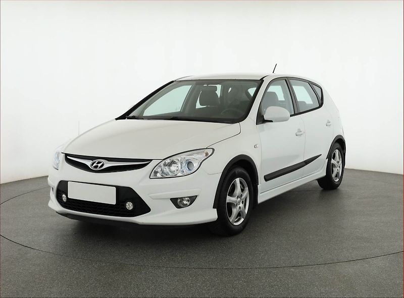 Hyundai i30 (2010) 1.6 CVVT, Automat, nová STK - fotka 2 z 17