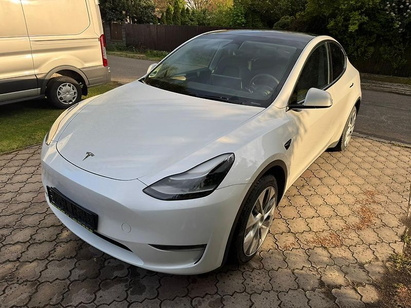 Tesla Model Y PODĚBRADY LR DM   91% - fotka 2 z 44