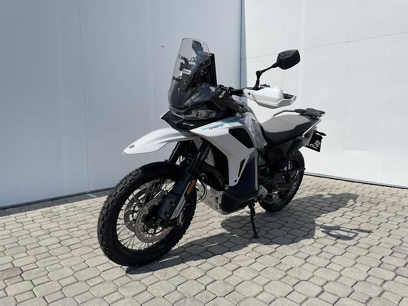CFMOTO (2026) 1000MT-X Touring EU5+ - fotka 5 z 12